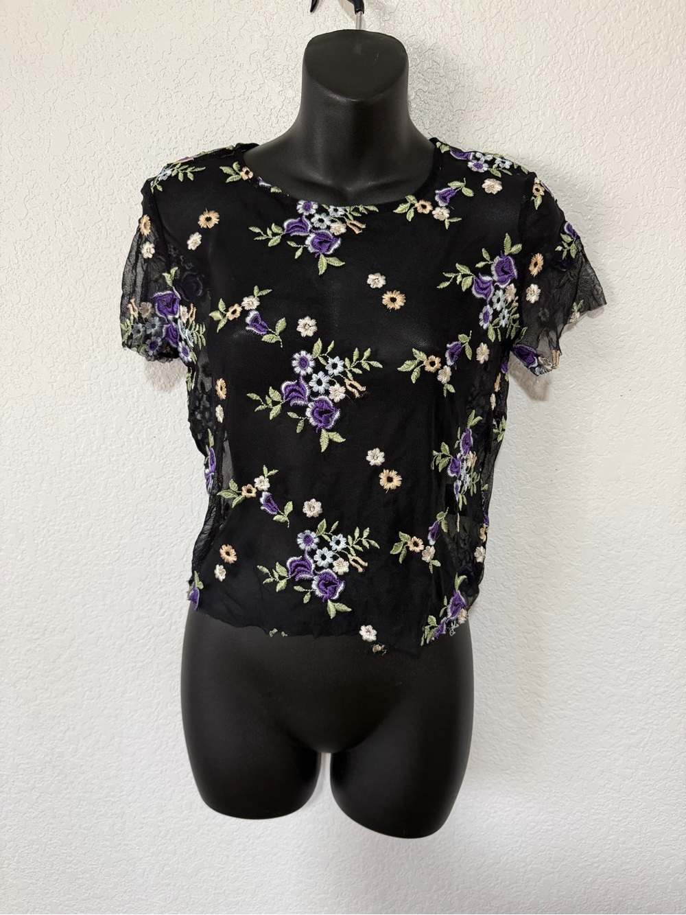 Urban Outfitters Kimchi Floral Mesh Top ๐